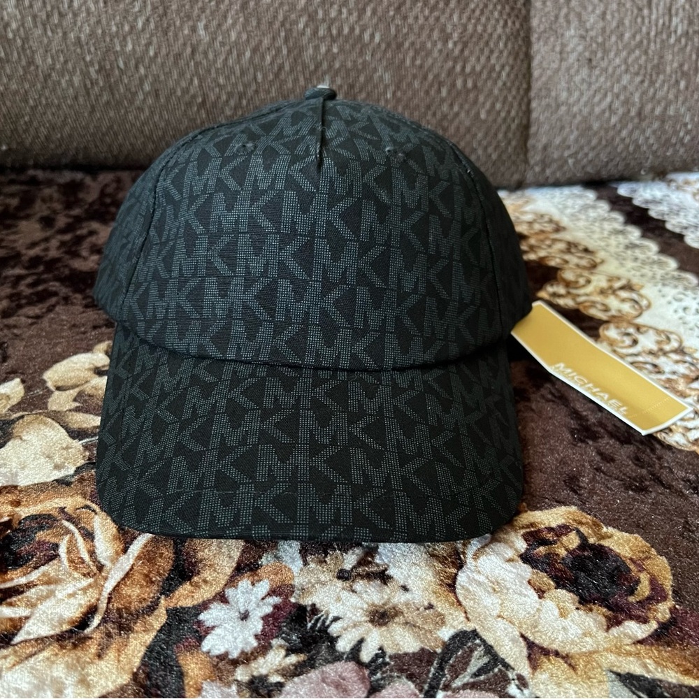 MICHAEL KORS Signature Logo Stretch Cotton Adjustable Baseball Hat NWT One Size